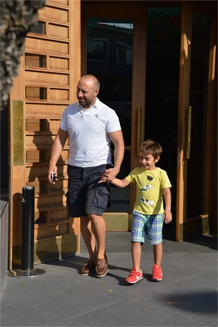 Ali, Halit Ergenç'in kopyası!