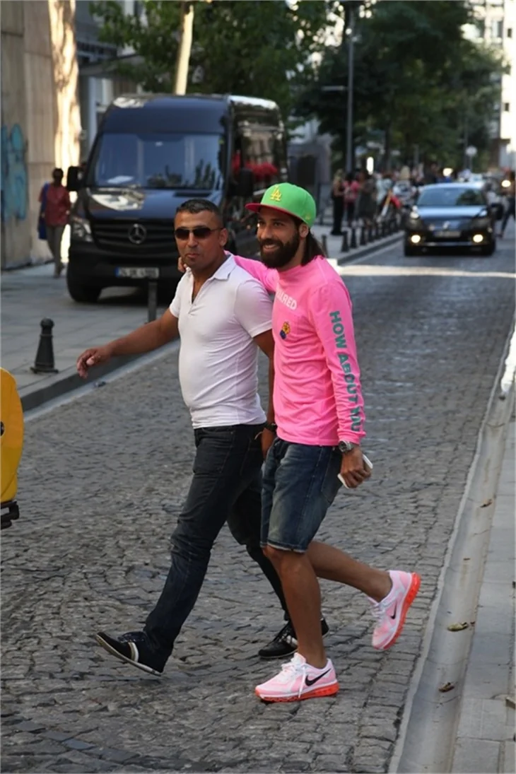 Pembe Panter Olcay Şahan!