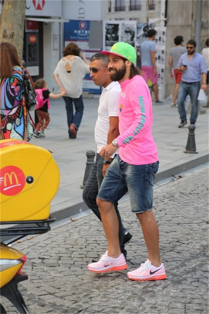 Pembe Panter Olcay Şahan!