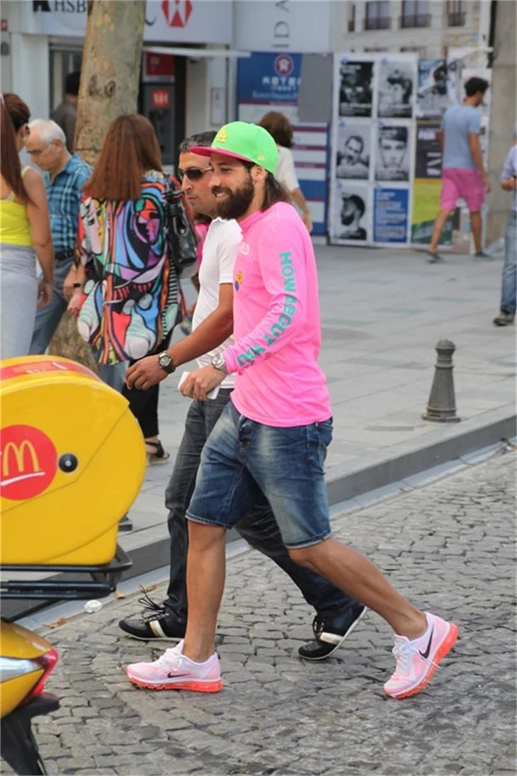 Pembe Panter Olcay Şahan!