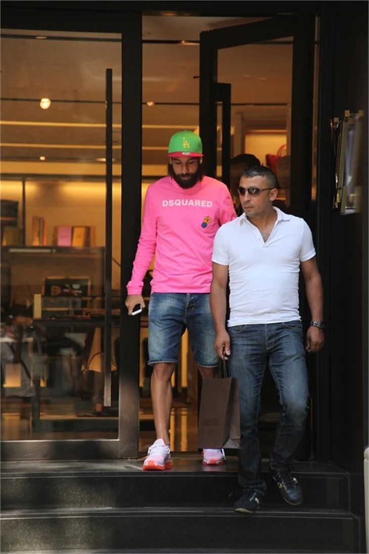 Pembe Panter Olcay Şahan!