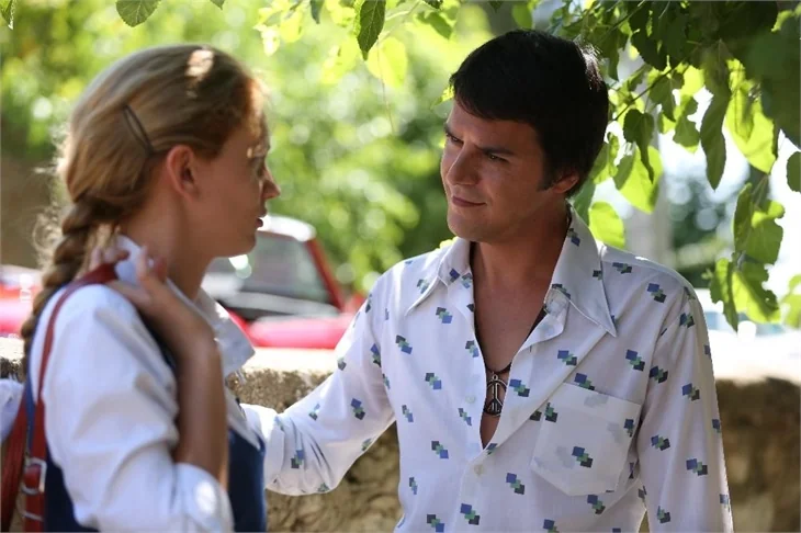 Farah Zeynep Abdullah liseli oldu!