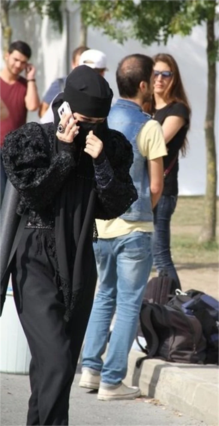 Hayranları Lady Gaga'ya akın ediyor!