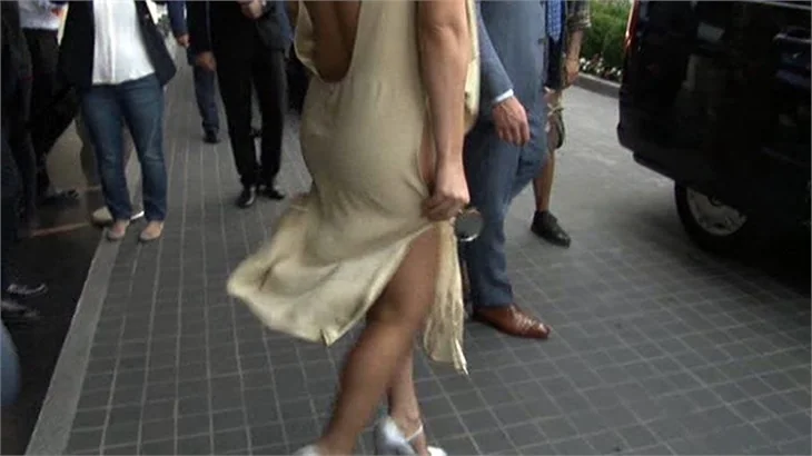 Lady Gaga 'Açık açık' gitti!