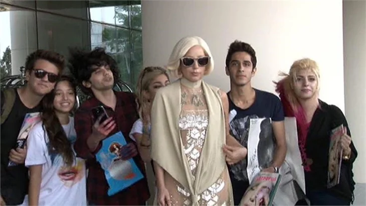 Lady Gaga 'Açık açık' gitti!
