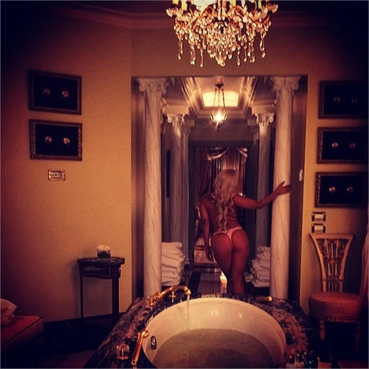 Lady Gaga Atina'ya böyle geldi!