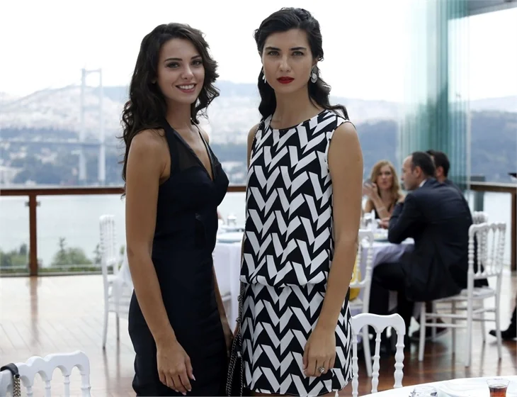 Ömer ve Elif'in aşk oyunu!