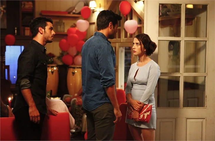 'Kiraz Mevsimi'nde kadın ittifakı!