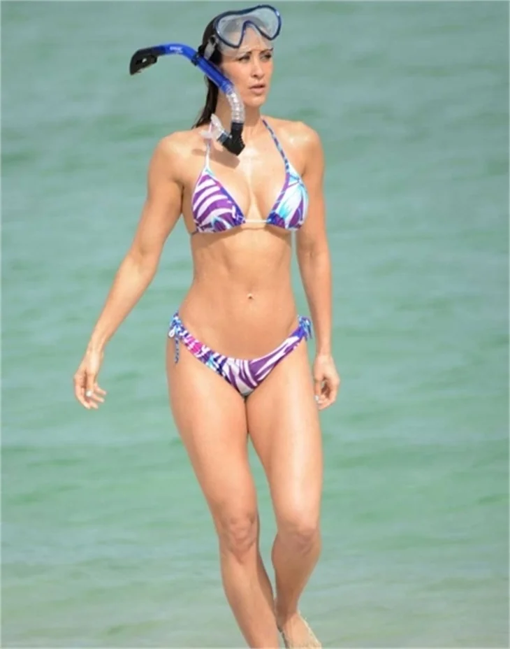 Anais Zanotti'den çekici kareler!