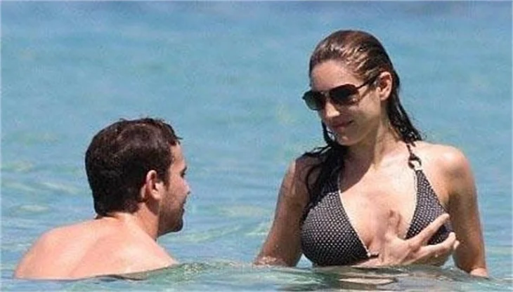 Kelly Brook bilimsel olarak kusursuz!