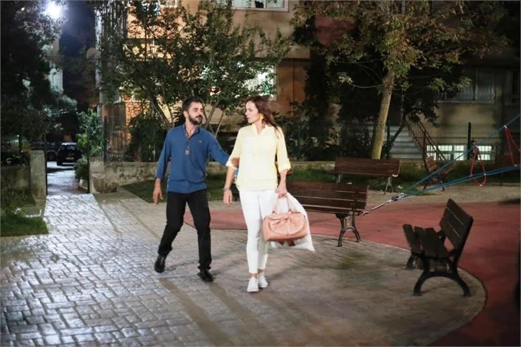 Beni Böyle Sev duvar yazısı oldu!
