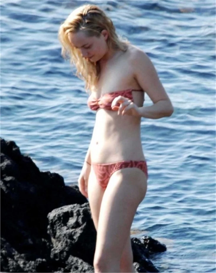 Dakota Johnson'dan çekici kareler!