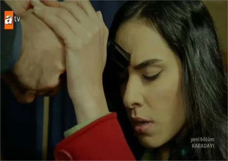 Karadayı'nın Nilay'ı boşandı!