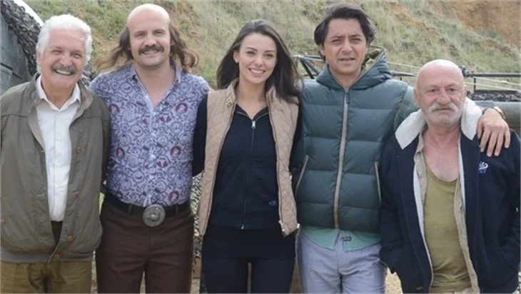Tuvana Türkay aşk sorusuna ne cevap verdi?
