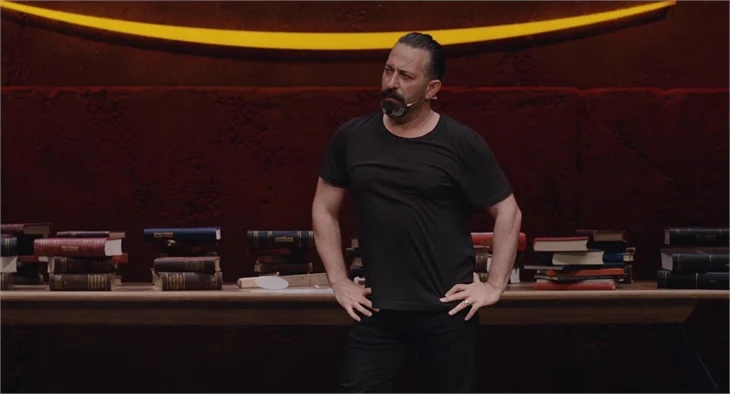 Cem Yılmaz: Düzyazıya aldanmayın, ben daha komiğim