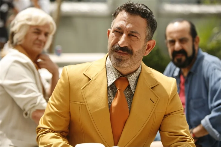 Cem Yılmaz: Düzyazıya aldanmayın, ben daha komiğim