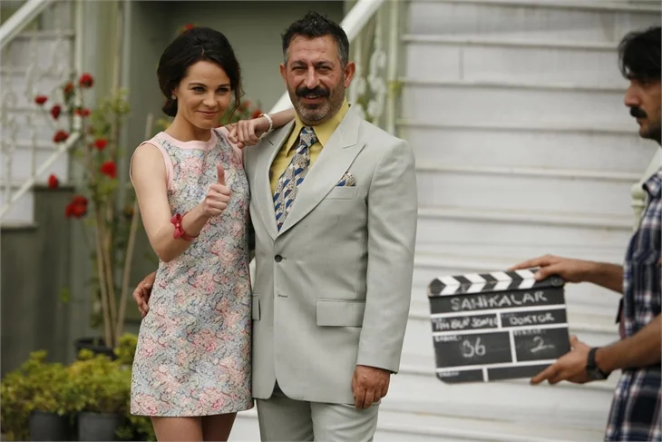 Cem Yılmaz: Düzyazıya aldanmayın, ben daha komiğim