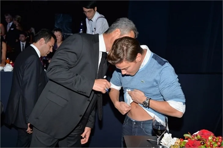 Sadettin Saran'dan gövde gösterisi!