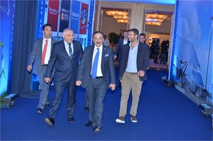 Sadettin Saran'dan gövde gösterisi!