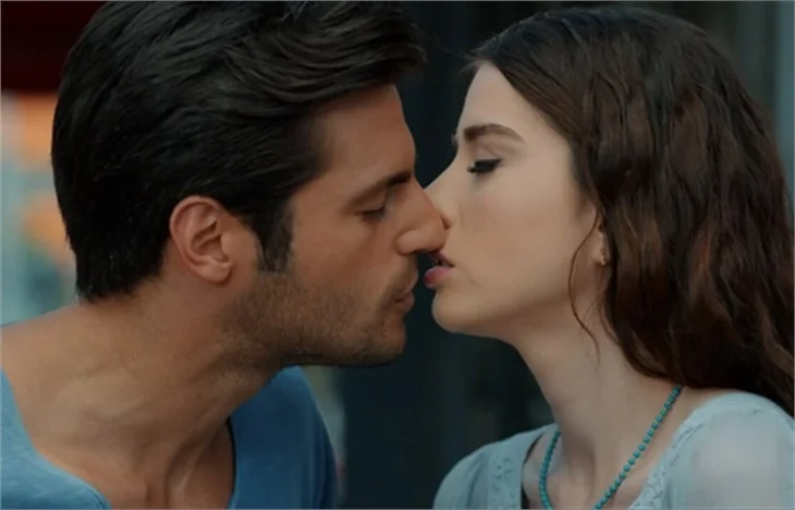Ünlü şarkıcı 'Kiraz Mevsimi'nde!