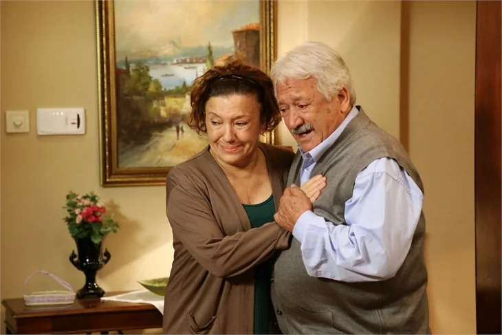 'Kocamın Ailesi'nde sır perdesi açılıyor!
