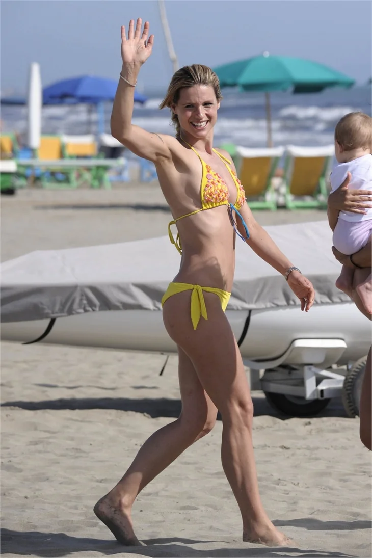 Michelle Hunziker tatilde!