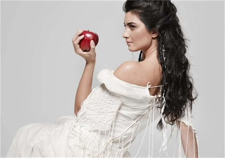 Tuba Büyüküstün Roma yolcusu!