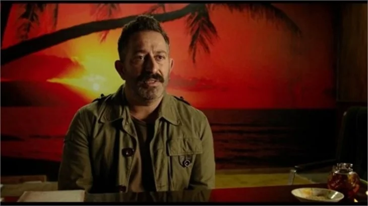 Cem Yılmaz fena çakıldı!