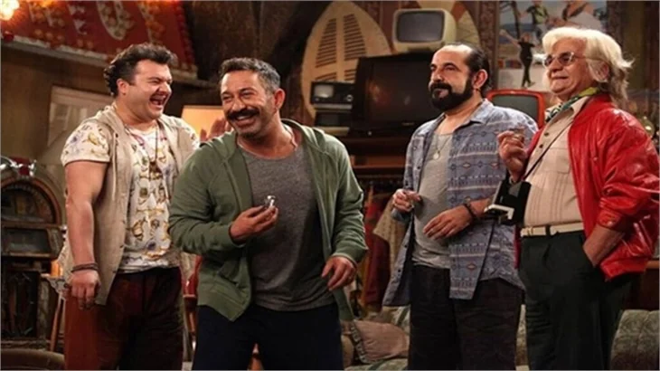 Cem Yılmaz fena çakıldı!