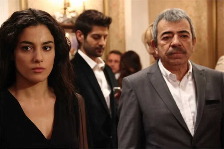 Topun ağzında 11 dizi var!