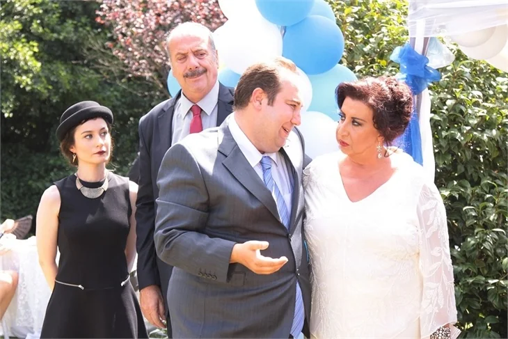 Topun ağzında 11 dizi var!