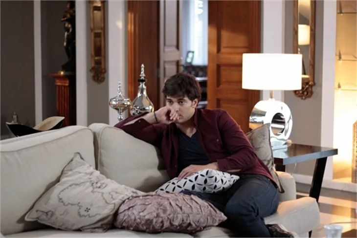 Medcezir'de Mira ve Orkun el ele!