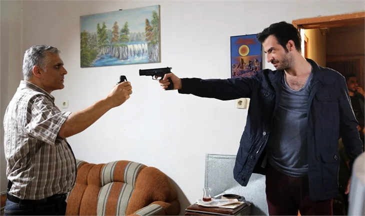 Reaksiyon'da Oğuz, Serdar'ın peşinde!