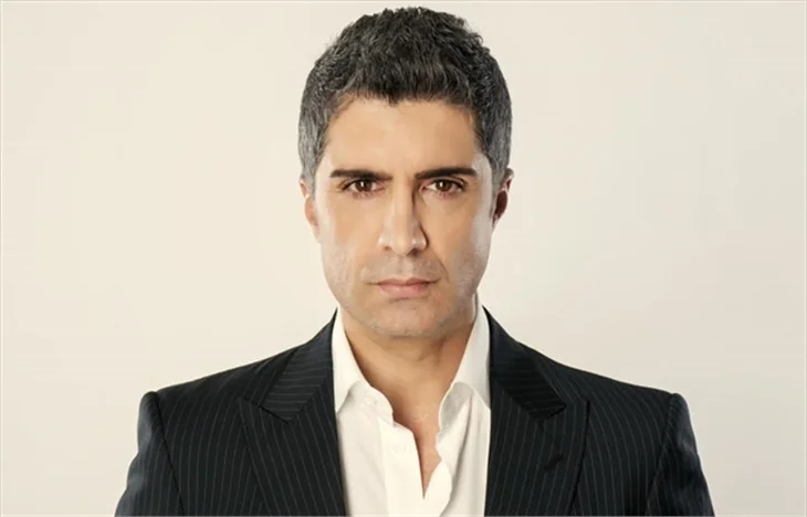 Özcan Deniz yıktı geçti!