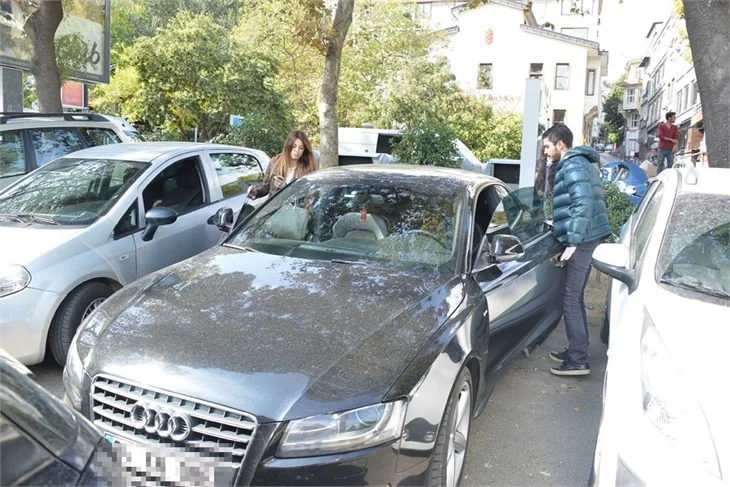 Ezgi Eyüboğlu ve Kaan Yıldırım aşk mı yaşıyor?