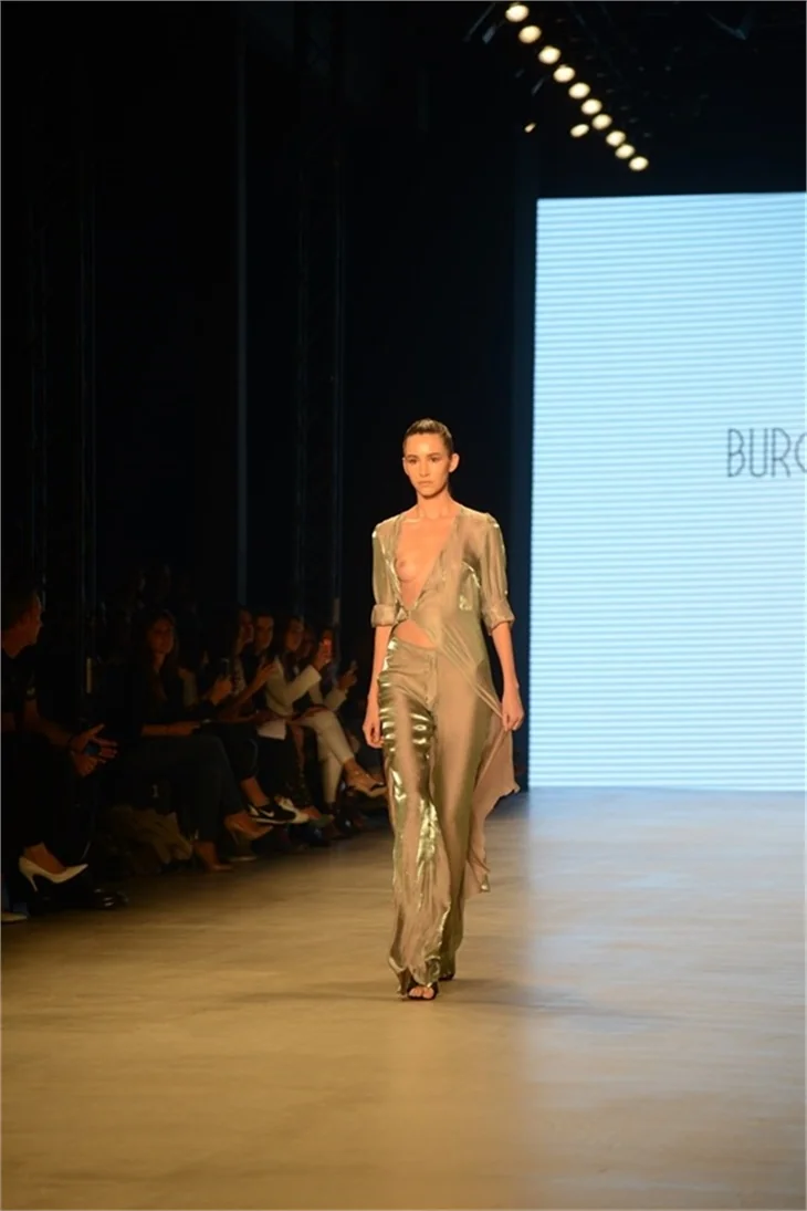 Fashion Week'te fermuar modası