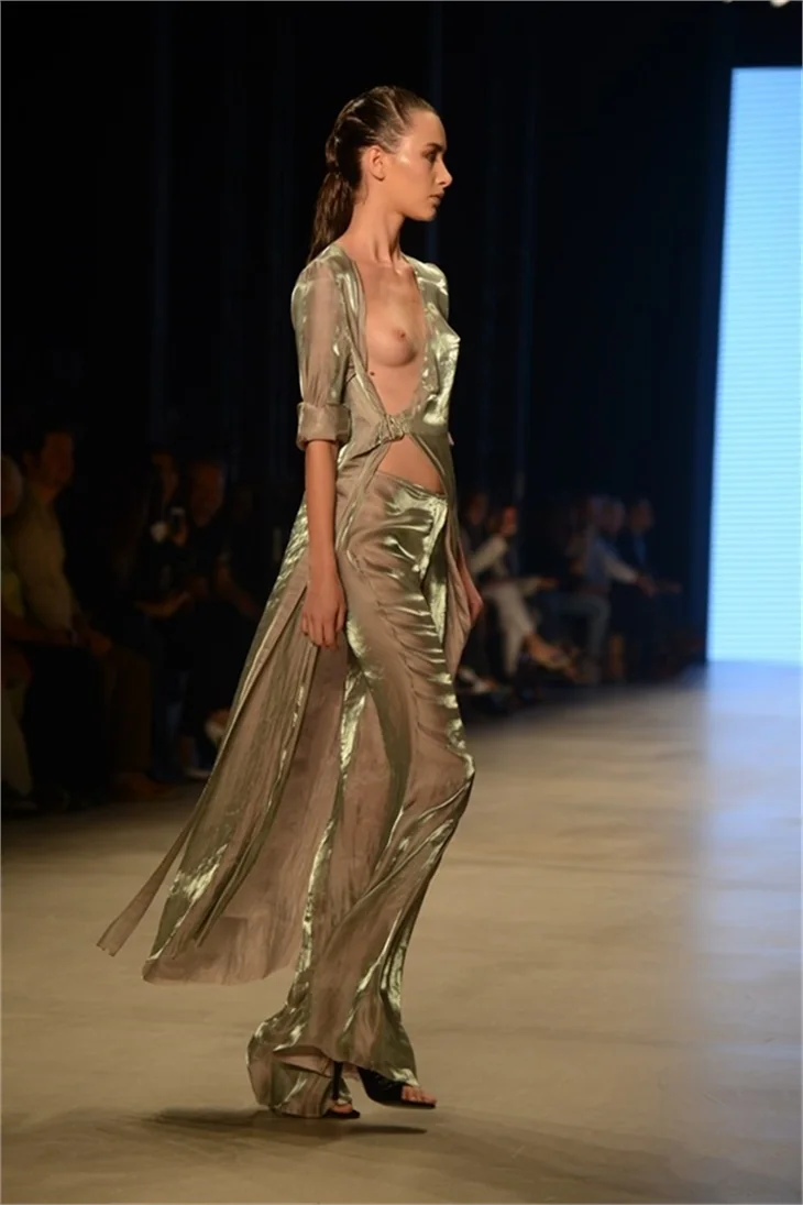 Fashion Week'te fermuar modası