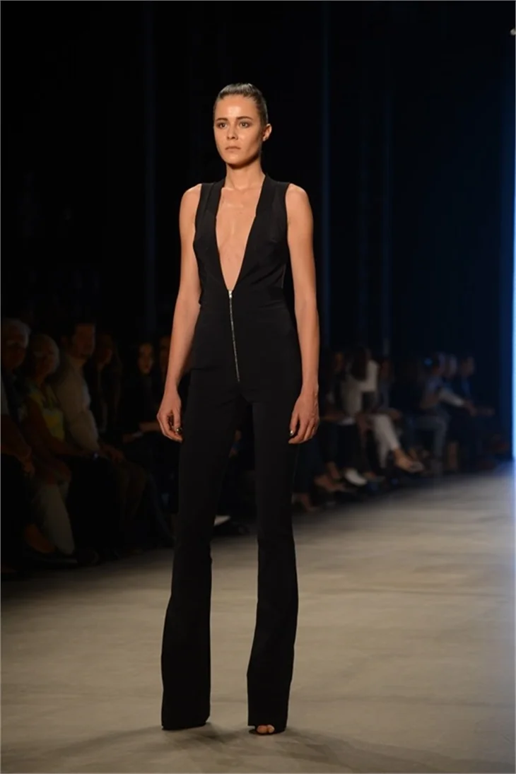 Fashion Week'te fermuar modası