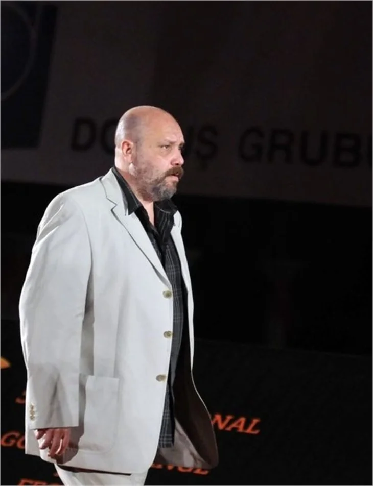 Kırmızı halıya damga vurdular!
