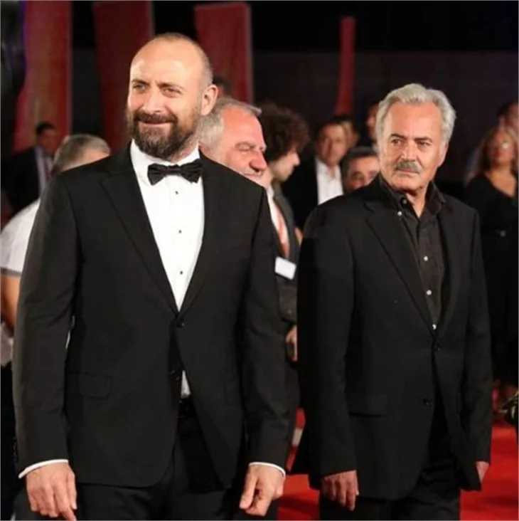 Kırmızı halıya damga vurdular!