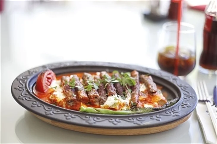 7/24 açık bir Dünya mutfağı; Ali Baba Nargile&Restaurant