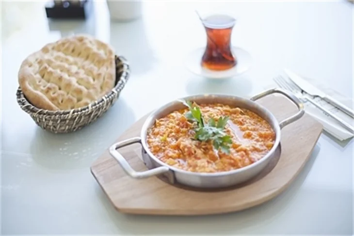 7/24 açık bir Dünya mutfağı; Ali Baba Nargile&Restaurant
