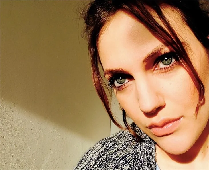 Cannes’dan Meryem Uzerli geçti!