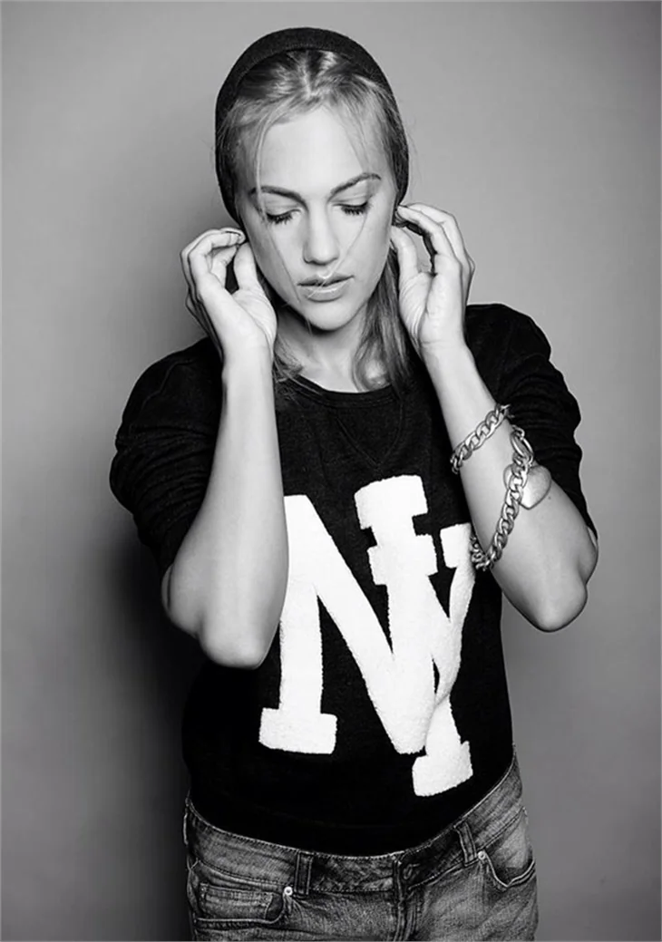 Cannes’dan Meryem Uzerli geçti!