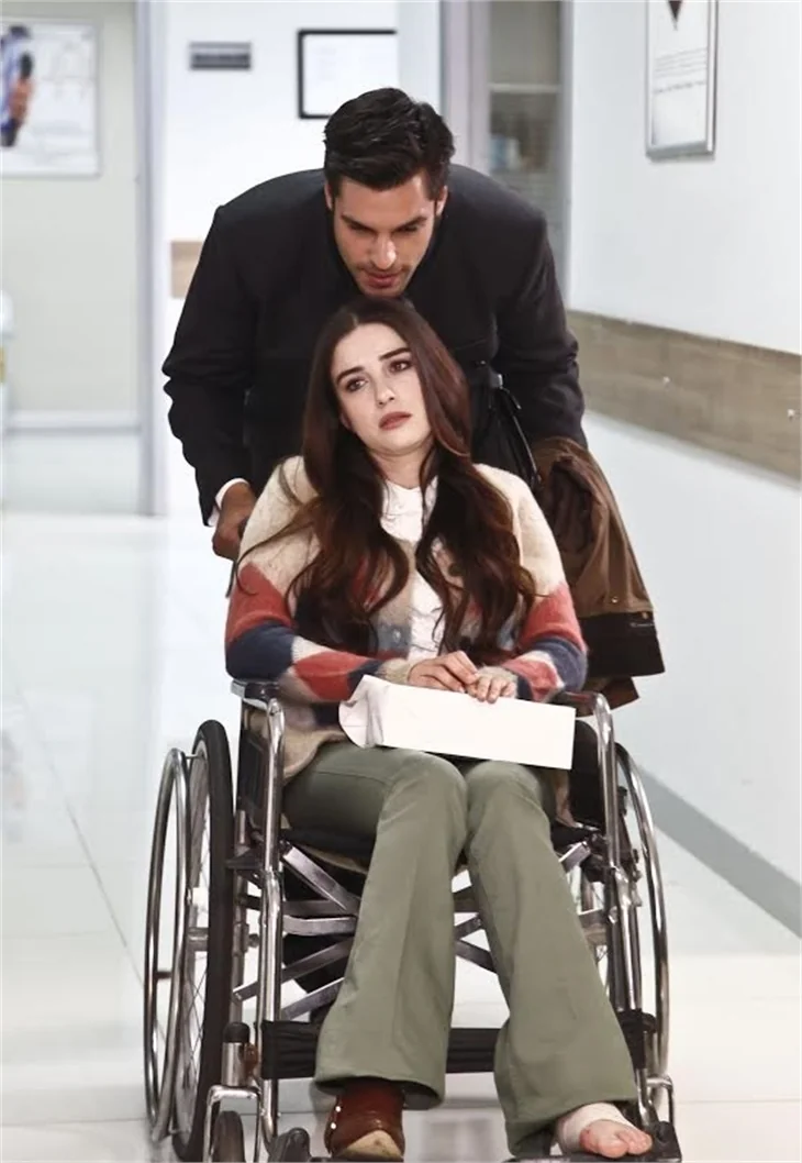 Kiraz Mevsimi'nde Ayaz, Öykü ile Derin'in peşinde!