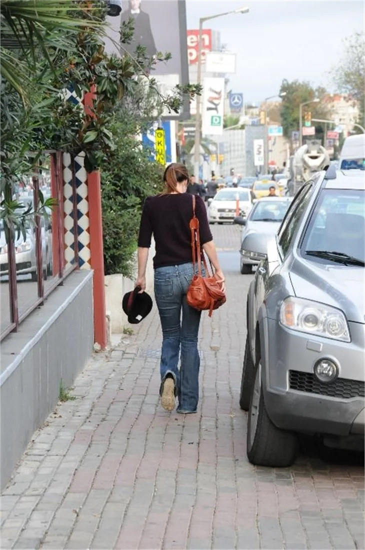 Cansu Dere'den aşk açıklaması!