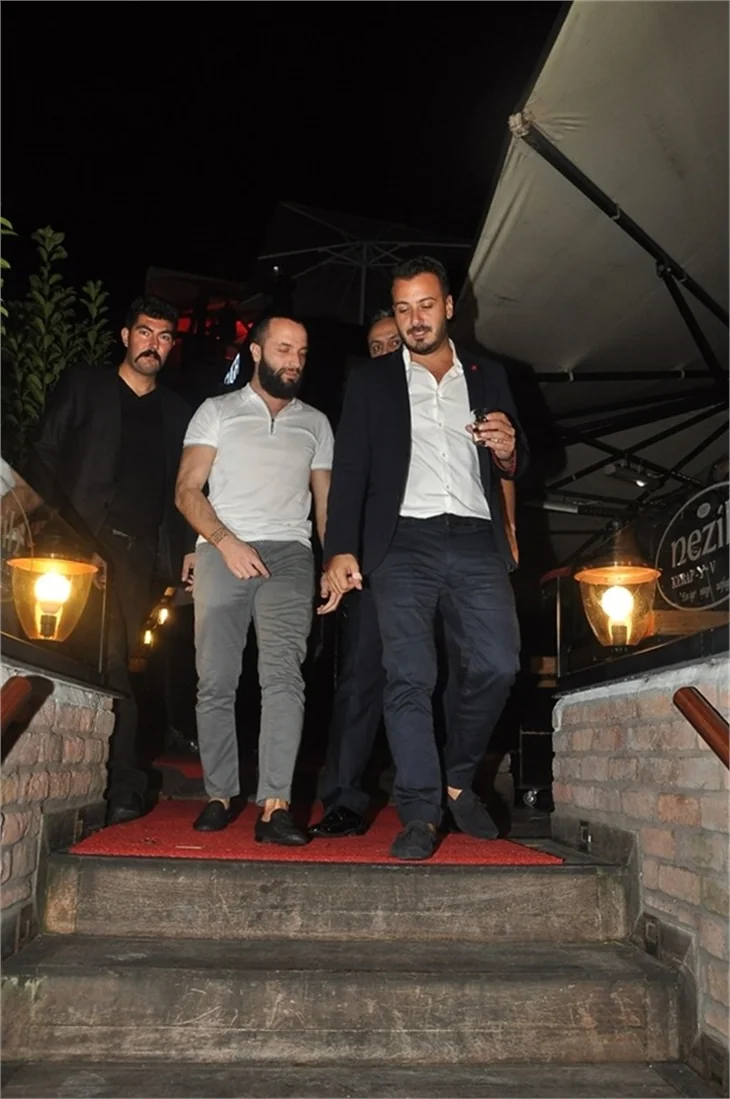 Asena ile Berkay yine yan yana!