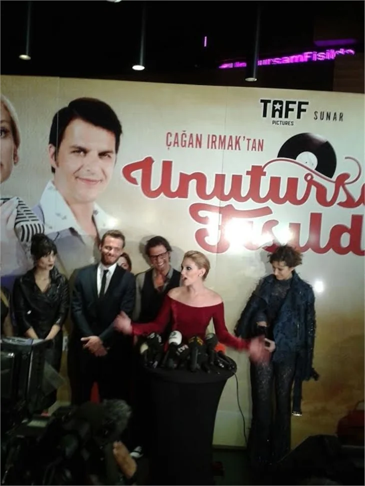 'Unutursam Fısılda' filminin galası yapıldı!