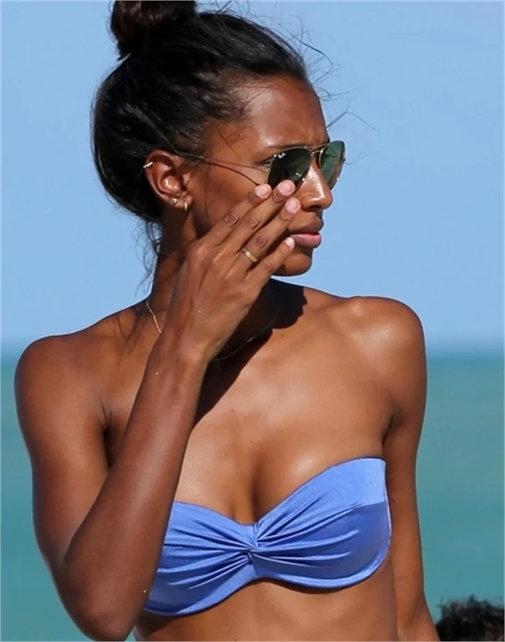 Çikolata kız Jasmine Tookes!