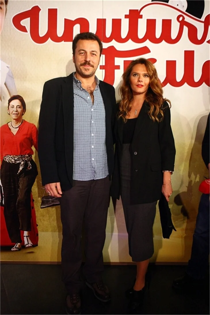 'Unutursam Fısılda'nın galasına ünlü akını!